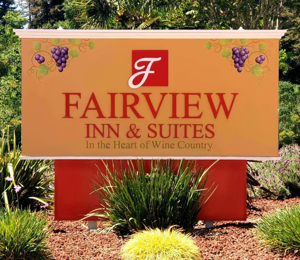 Fairview Inn & Suites Гілдсбурґ Екстер'єр фото